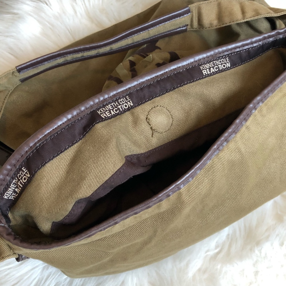 Kenneth Cole Tote with Anchor ⚓️ Design - Picture 8 of 12